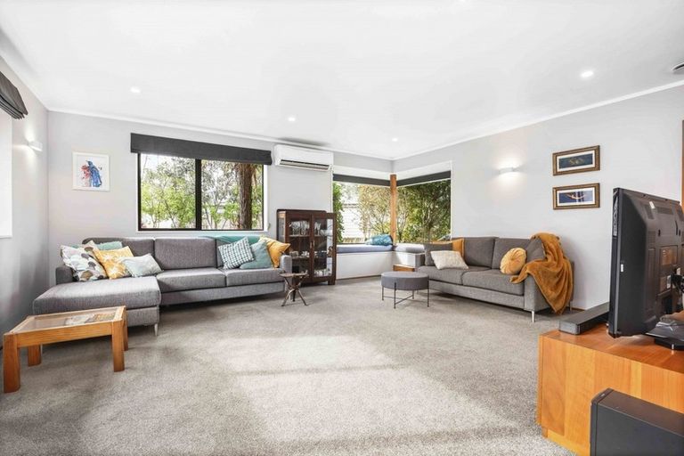 Photo of property in 16 Houhere Place, Pukete, Hamilton, 3200