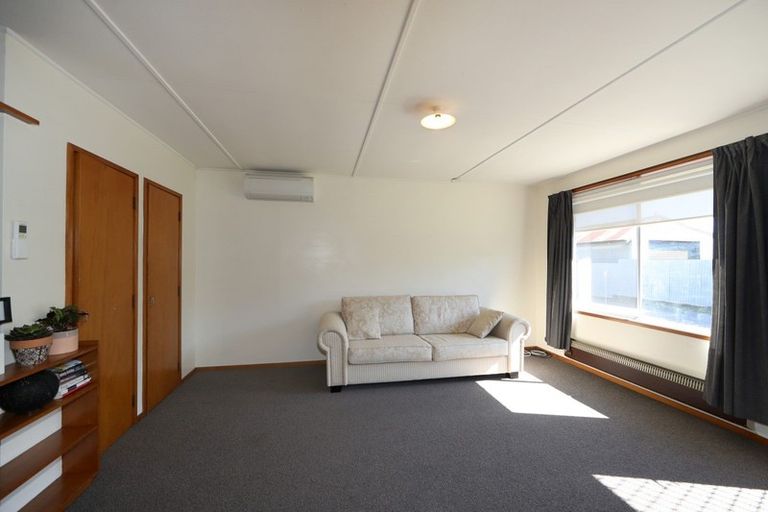 Photo of property in 2/1012 Plunket Street, Saint Leonards, Hastings, 4120