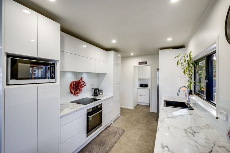 Photo of property in 76 Clarence Cox Crescent, Pirimai, Napier, 4112