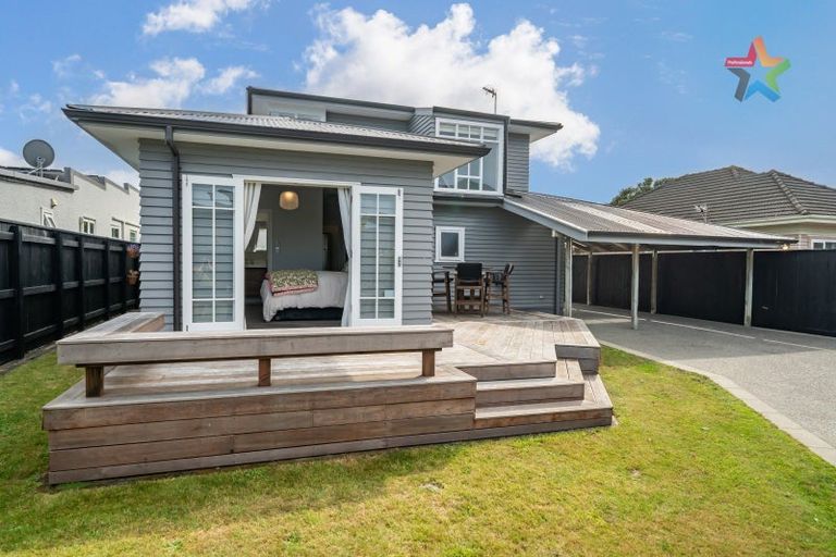Photo of property in 15 Fairfield Avenue, Fairfield, Lower Hutt, 5011