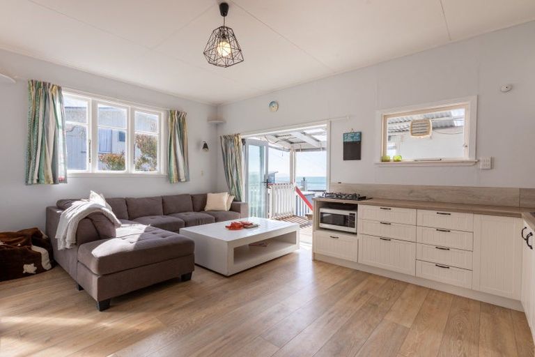 Photo of property in 30a Akitio Esplanade, Akitio, Pongaroa, 4991