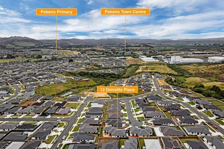 Photo of property in 12 Dolcetto Place, Pokeno, 2402