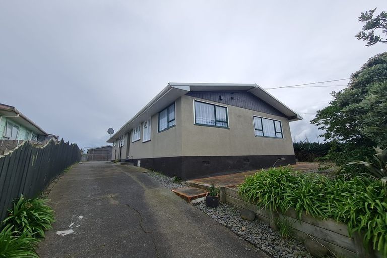 Photo of property in 7 Morgan Street, Castlecliff, Whanganui, 4501