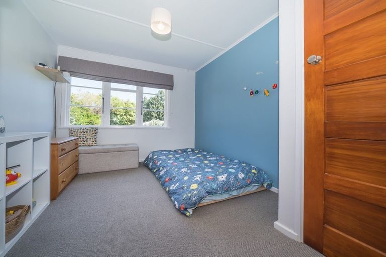 Photo of property in 27 Andrew Avenue, Roslyn, Palmerston North, 4414