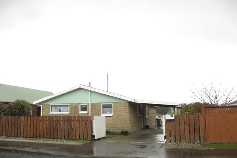 Photo of property in 11 Gretna Street, Heidelberg, Invercargill, 9812