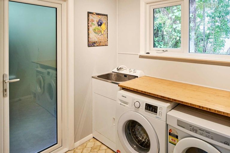 Photo of property in 13 Taumaru Avenue, Lowry Bay, Lower Hutt, 5013