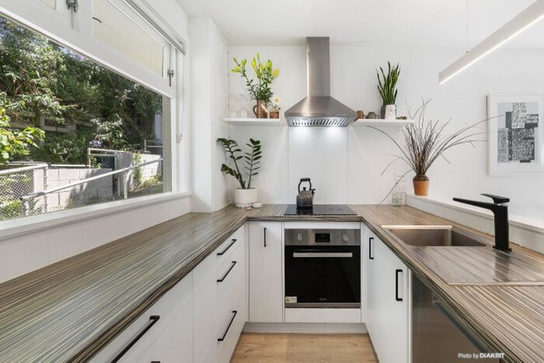 Photo of property in 83 Washington Avenue, Brooklyn, Wellington, 6021