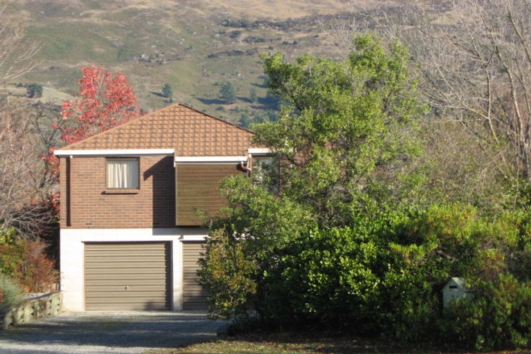 Photo of property in 19 Norman Terrace, Wanaka, 9305