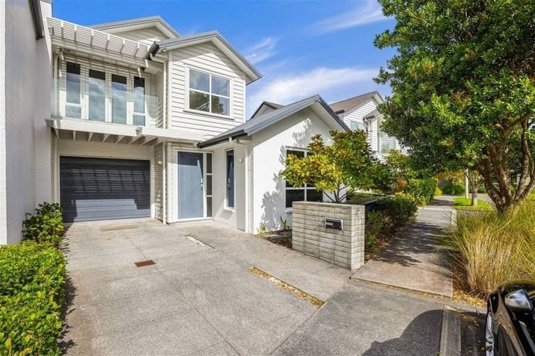 Photo of property in 17 Station Street, Hobsonville, Auckland, 0616