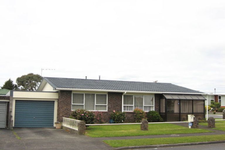 Photo of property in 67 Nevada Drive, Merrilands, New Plymouth, 4312
