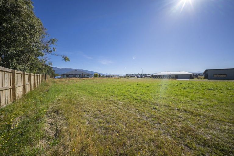 Photo of property in 61 Tukare Loop, Te Anau, 9600