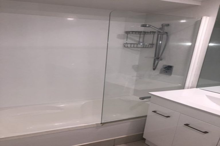 Photo of property in H47 Apartments, 801/47 Hobson Street, Auckland Central, Auckland, 1010