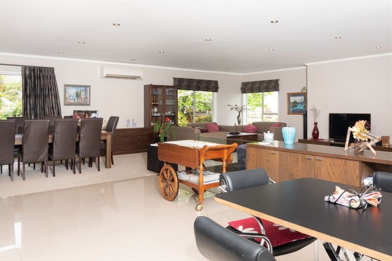 Photo of property in 121 Pomona Road, Kumeu, 0891