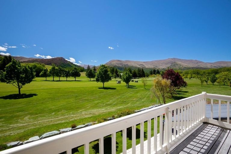 Photo of property in Millbrook Resort, 2 Streamside Lane, Arrowtown, 9371
