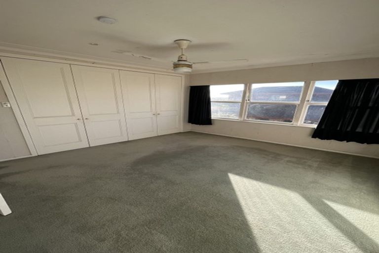 Photo of property in 17a Gulf Crest, Bucklands Beach, Auckland, 2012