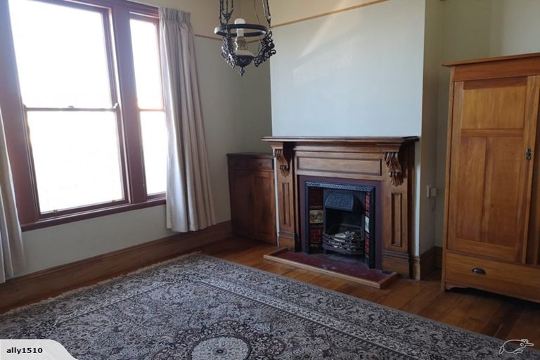 Photo of property in 24 Elizabeth Street, Petone, Lower Hutt, 5012