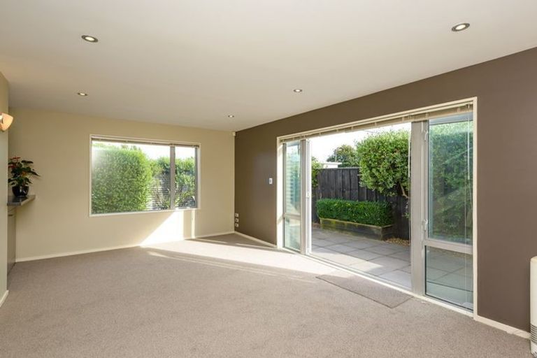 Photo of property in 94 Packe Street, Edgeware, Christchurch, 8013