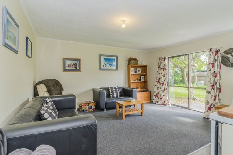 Photo of property in 42 Cosgrave Road, Papakura, 2110