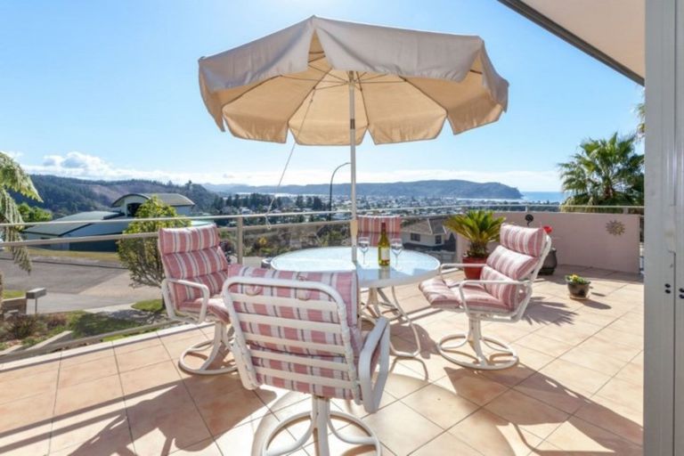 Photo of property in 117 Pacific View Drive, Whangamata, 3620