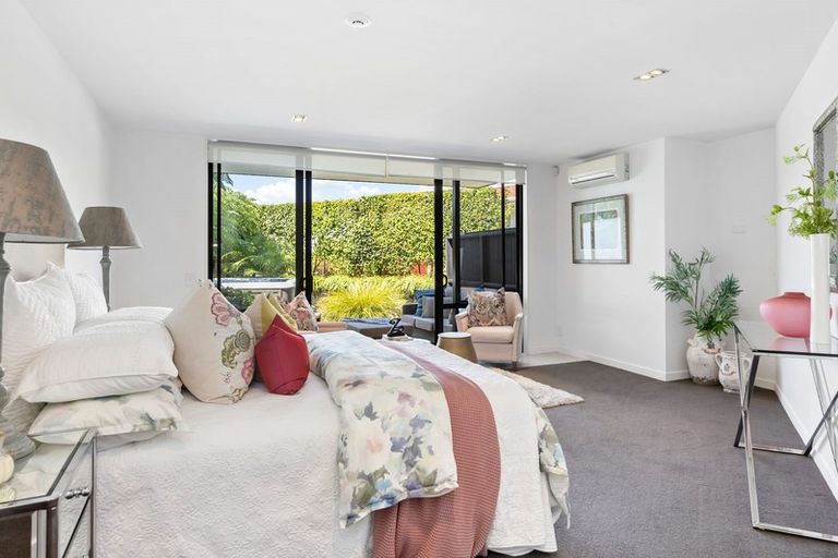 Photo of property in 1 California Place, Wai O Taiki Bay, Auckland, 1072
