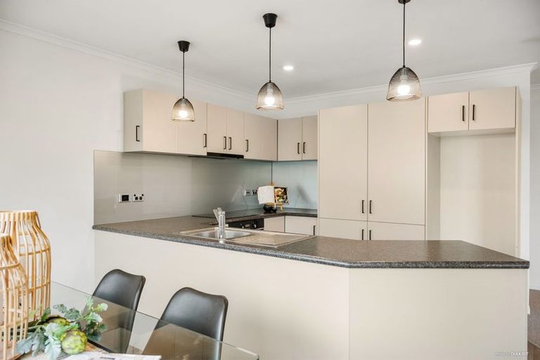 Photo of property in 160a Kitchener Road, Pukekohe, 2120