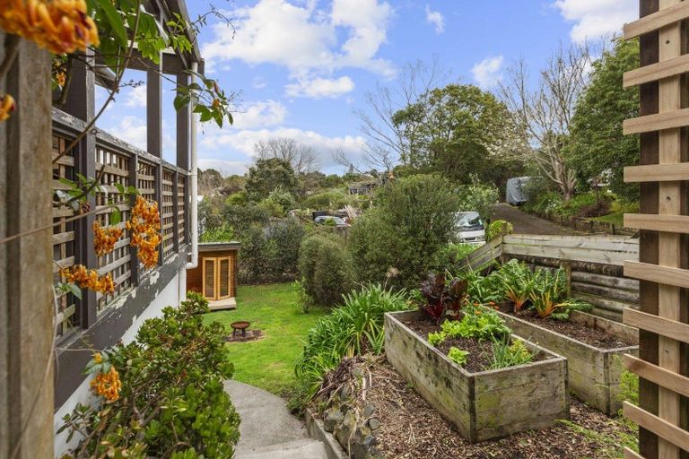 Photo of property in 11 East Street, Raglan, 3225