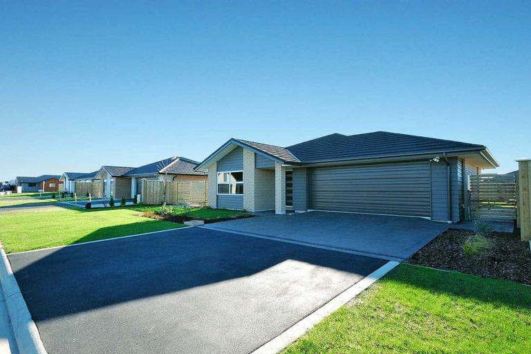 Photo of property in 27 Longcot Drive, Rolleston, 7615