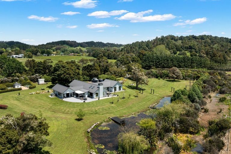 Photo of property in 1164 Weranui Road, Wainui, Silverdale, 0994