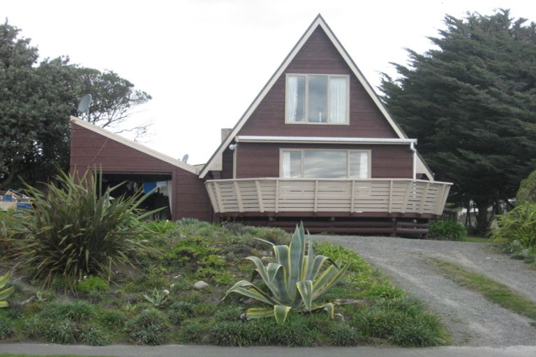 Photo of property in 38 Park Avenue, Waitarere Beach, Levin, 5510