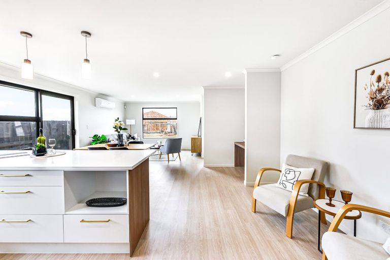 Photo of property in 10 Oralee Terrace, Peacocke, Hamilton, 3206