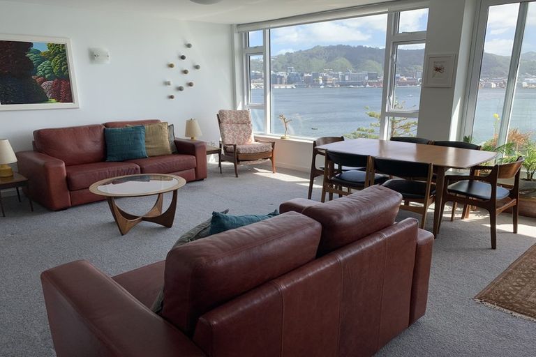 Photo of property in Oriana Apartments, 248 Oriental Parade, Oriental Bay, Wellington, 6011