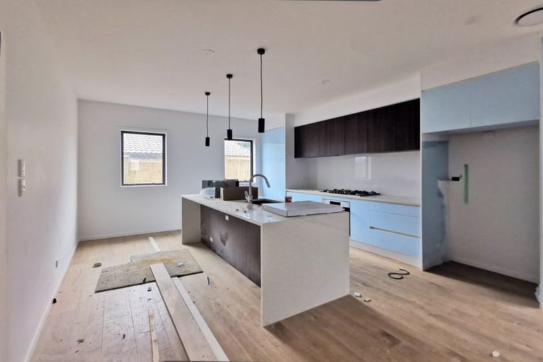 Photo of property in 296a Bucklands Beach Road, Bucklands Beach, Auckland, 2012