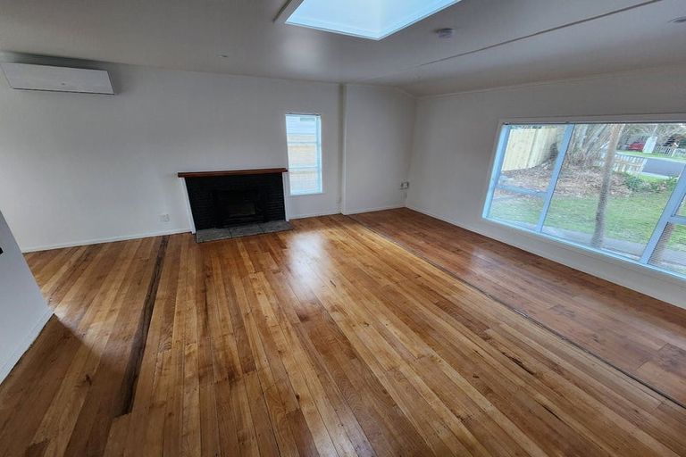 Photo of property in 23 Fordham Street, Beach Haven, Auckland, 0626