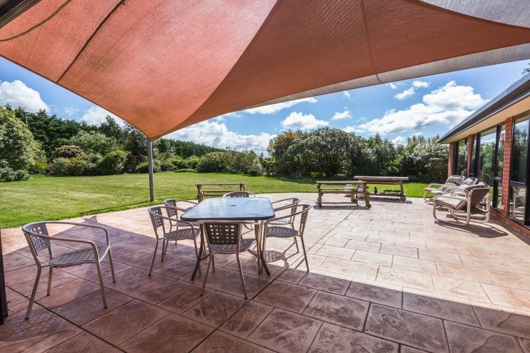 Photo of property in 1621 West Coast Road, Kirwee, Christchurch, 7671