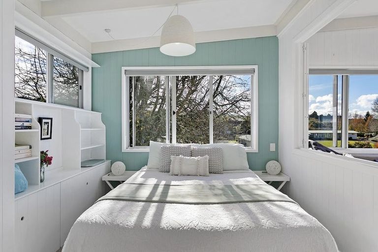 Photo of property in 2/22 Alberta Street, Acacia Bay, Taupo, 3330