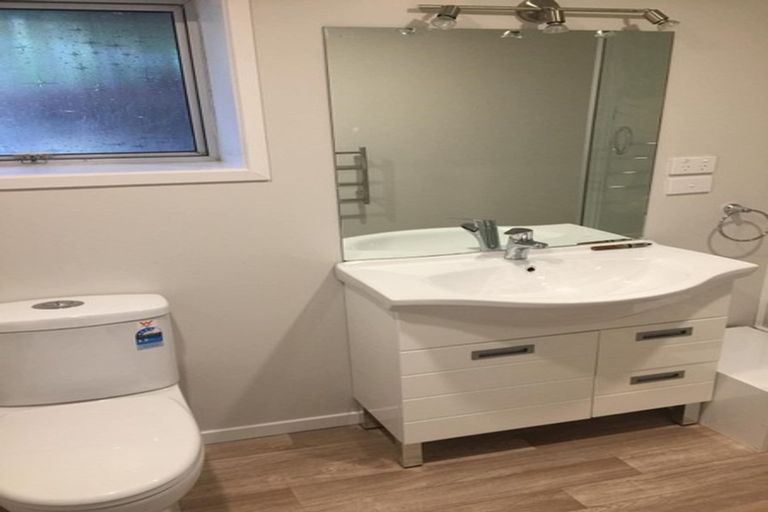 Photo of property in 6 Rakino Avenue, Manly, Whangaparaoa, 0930