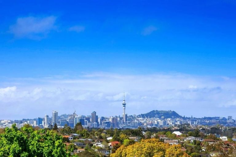 Photo of property in 55a Juniper Road, Sunnynook, Auckland, 0620