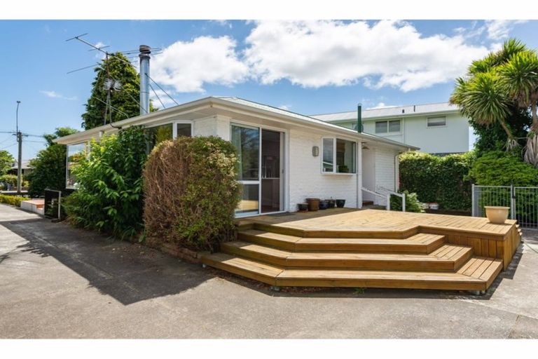 Photo of property in 52 Farrington Avenue, Bishopdale, Christchurch, 8053