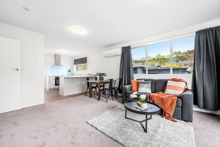 Photo of property in 1/31 Gemstone Drive, Birchville, Upper Hutt, 5018