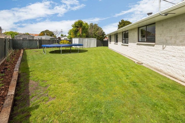 Photo of property in 8 Mansell Crescent, Bulls, 4818