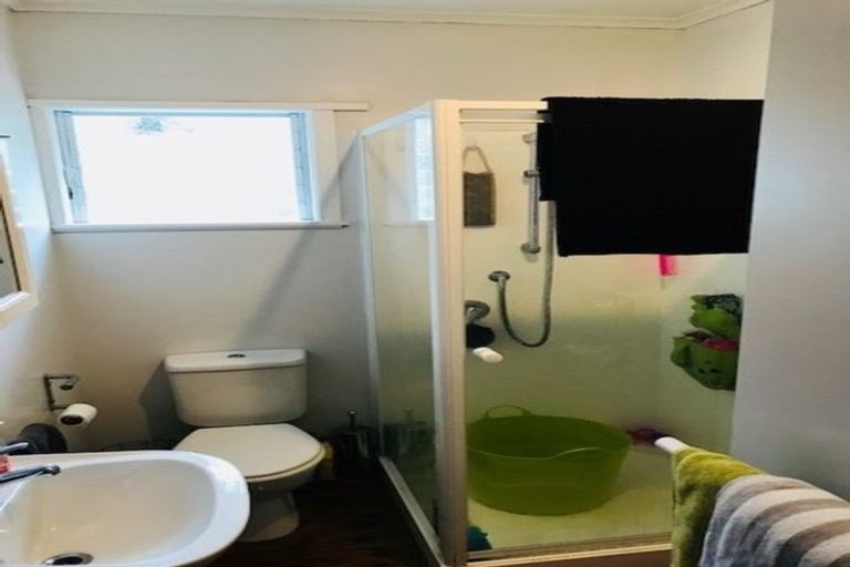 Photo of property in 1/109 Shakespeare Road, Milford, Auckland, 0620