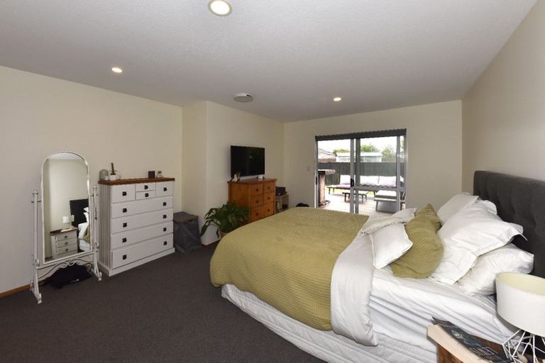 Photo of property in 7 Dinton Street, Russley, Christchurch, 8042