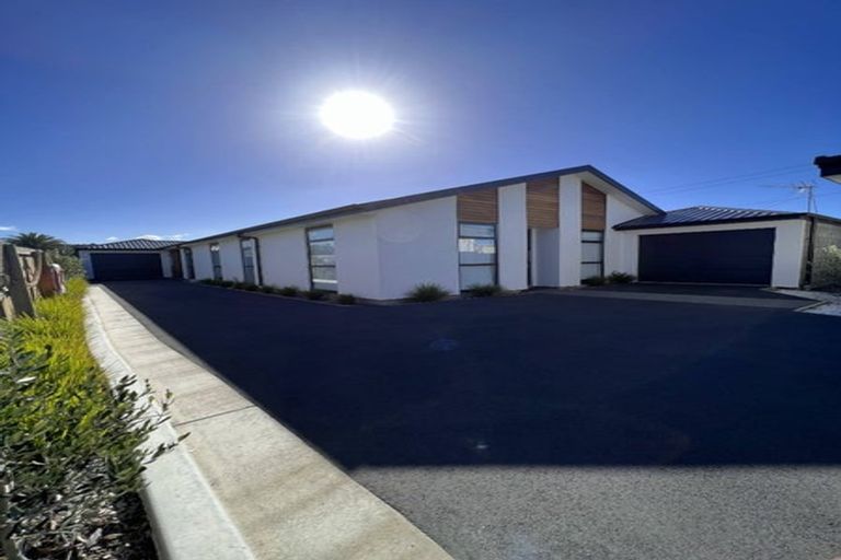 Photo of property in 167 Marine Parade, New Brighton, Christchurch, 8083