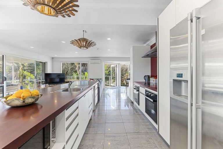 Photo of property in 105 Vivian Street, New Plymouth, 4310