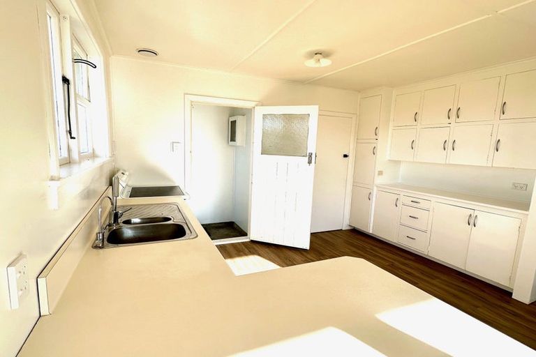 Photo of property in 20 Anderson Road, Waiwera South, Clinton, 9584