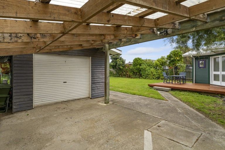 Photo of property in 103 Atkinson Avenue, Otaki Beach, Otaki, 5512