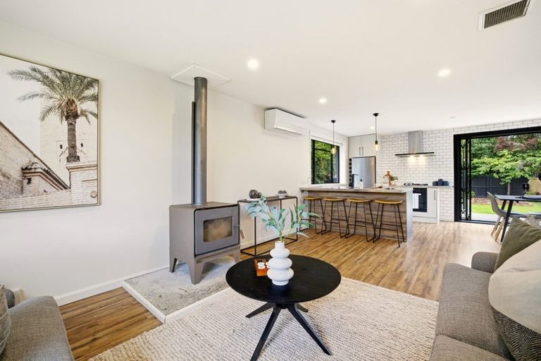 Photo of property in 8 Ardmore Place, Bishopdale, Christchurch, 8053