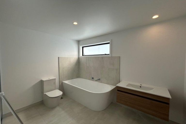 Photo of property in 8 Atutahi Lane, Papamoa Beach, 3118