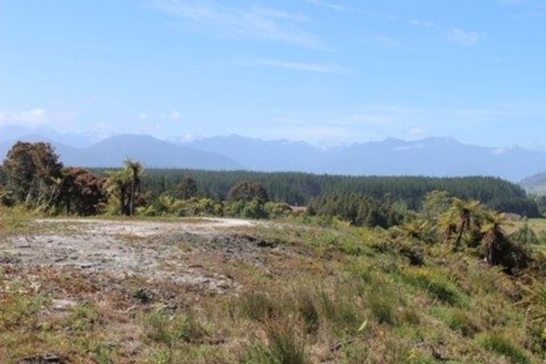 Photo of property in 162 Hau Hau Road, Seaview, Hokitika, 7882