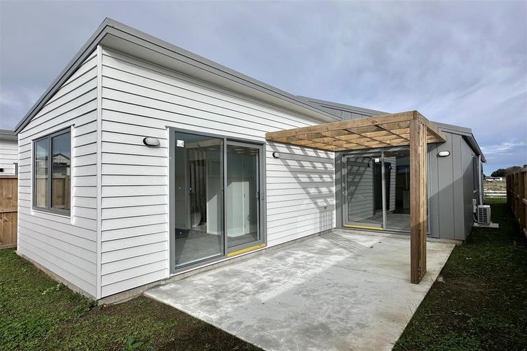 Photo of property in 8 Heihei Street, Papakura, 2110
